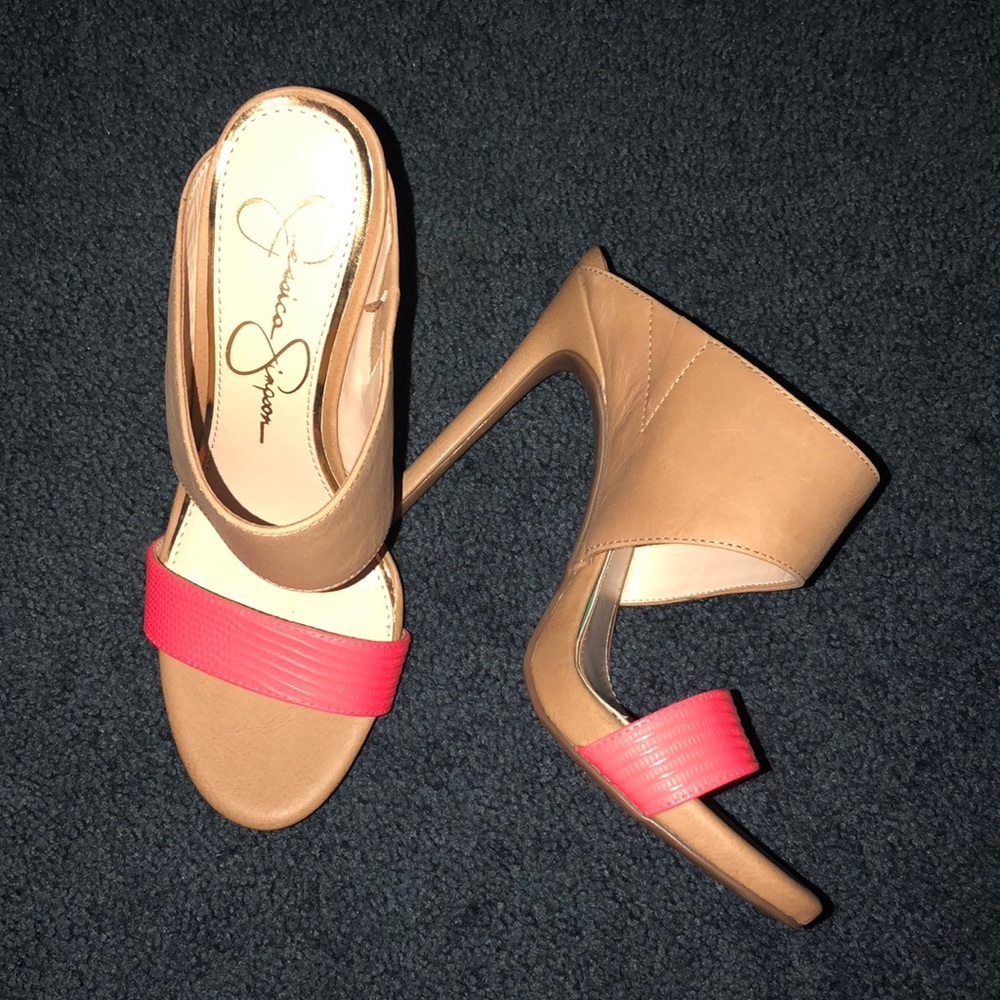 New without tags Jessica Simpson high heels